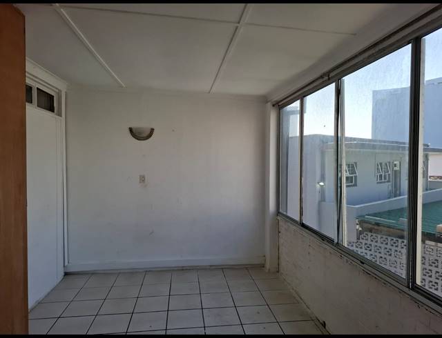 3 BEDROOM APARTMENT FOR SALE IN BEACON ROCKS